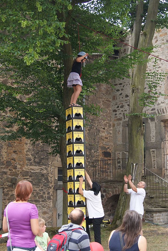 Für Mutige: Kletterspaß im Klostergarten
